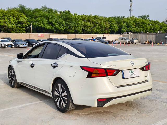 NISSAN ALTIMA 2021