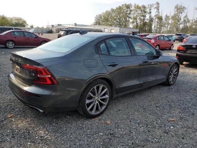 VOLVO S60 T5 MOMENTUM 2020