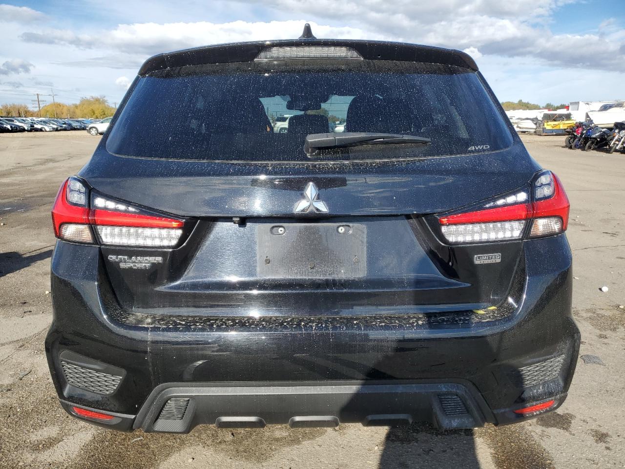 MITSUBISHI OUTLANDER SPORT ES 2021