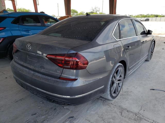 VOLKSWAGEN PASSAT SE R-LINE 2019