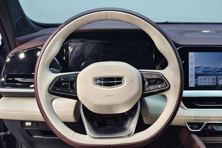 Geely Monjaro 2021