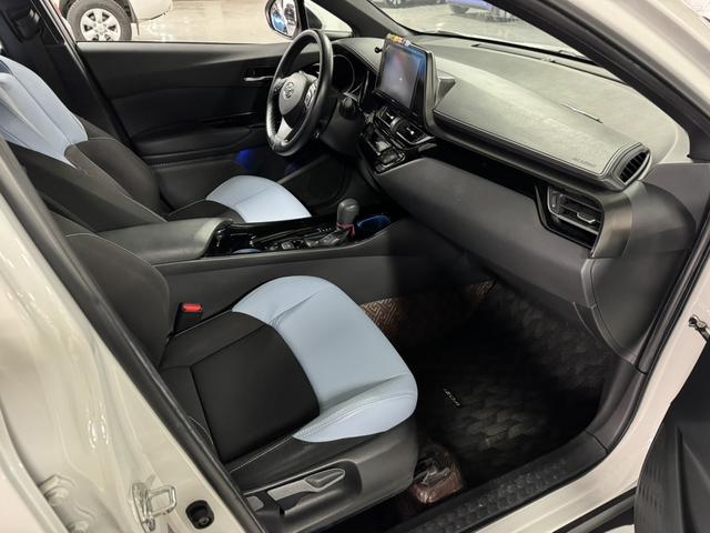 TOYOTA C-HR 2021