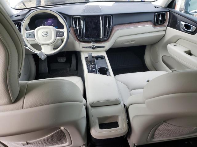 VOLVO XC60 B5 MOMENTUM 2022