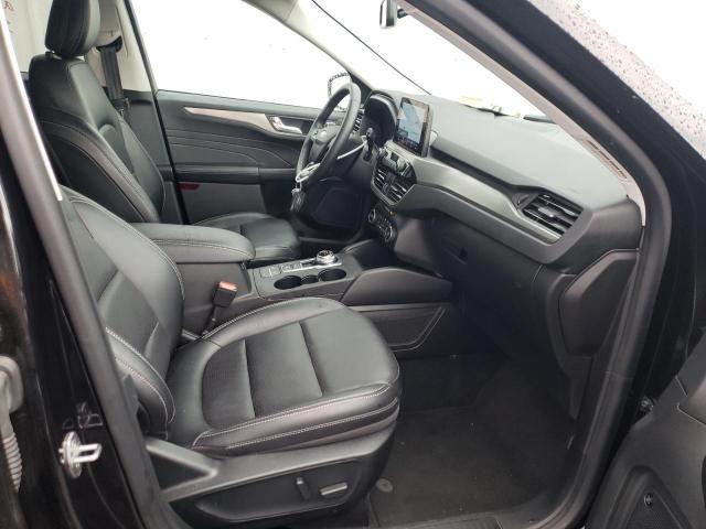FORD ESCAPE TITANIUM 2021