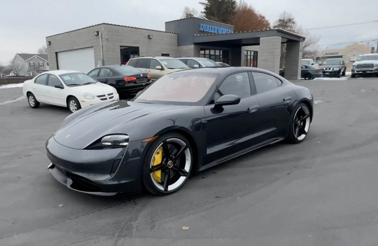 Porsche Taycan Turbo S 2020