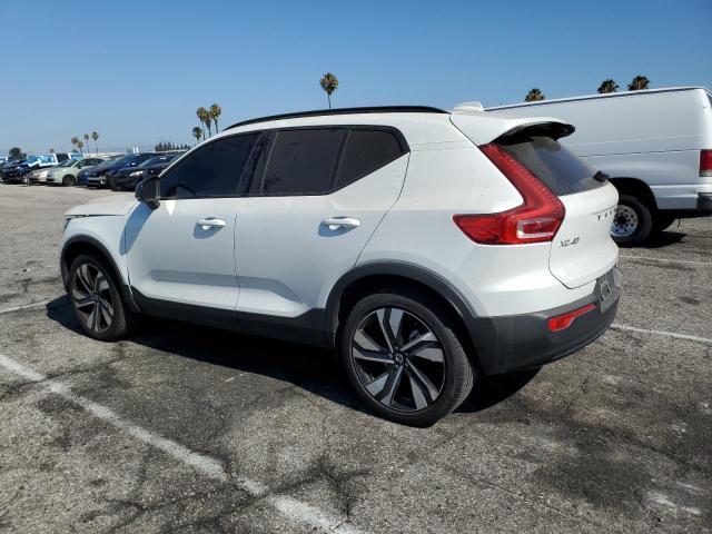 VOLVO XC40 PLUS 2023