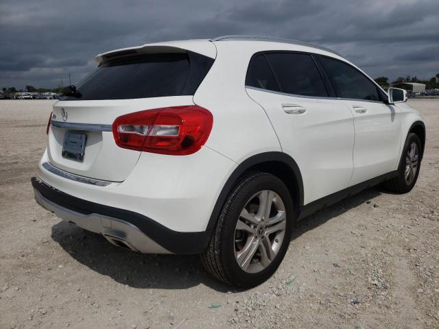 MERCEDES-BENZ GLA 250 2020
