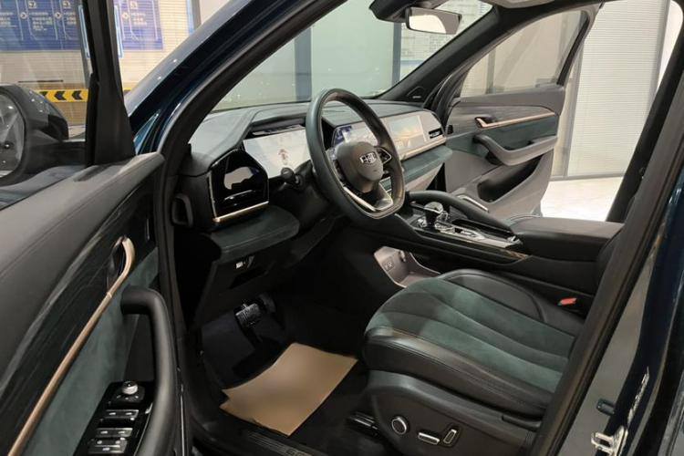 Geely Monjaro 2021