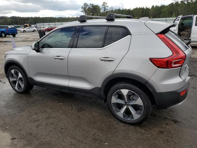 VOLVO XC40 PLUS 2023