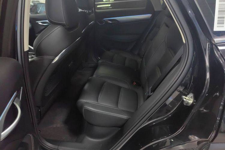 Geely Tugella 2019