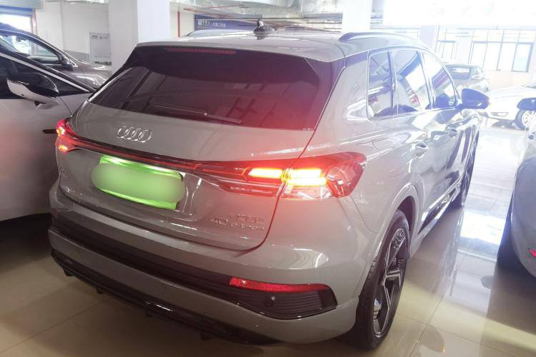 AUDI Q4 E-TRON 2023