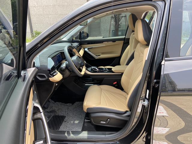 GEELY BOYUE L 2023