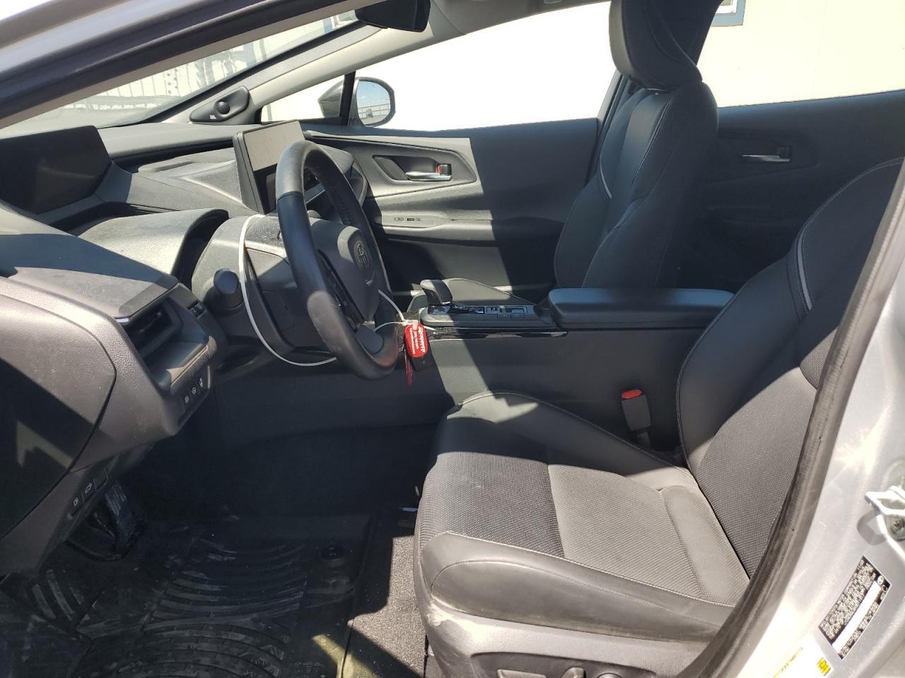 TOYOTA PRIUS LE 2024