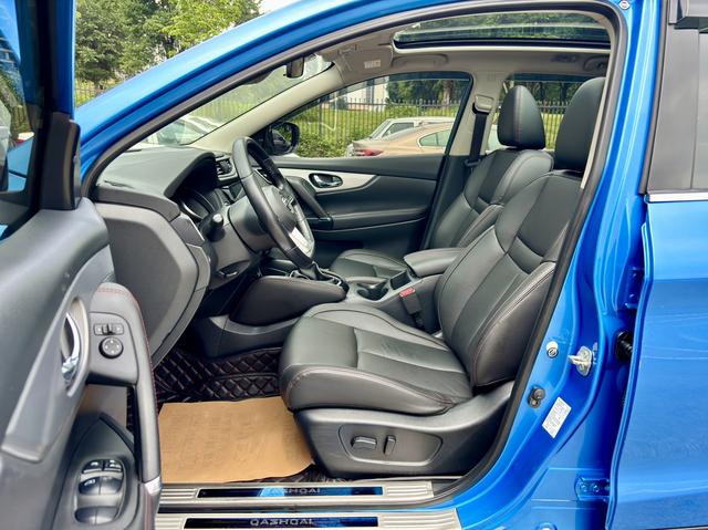 NISSAN Qashqai 2021