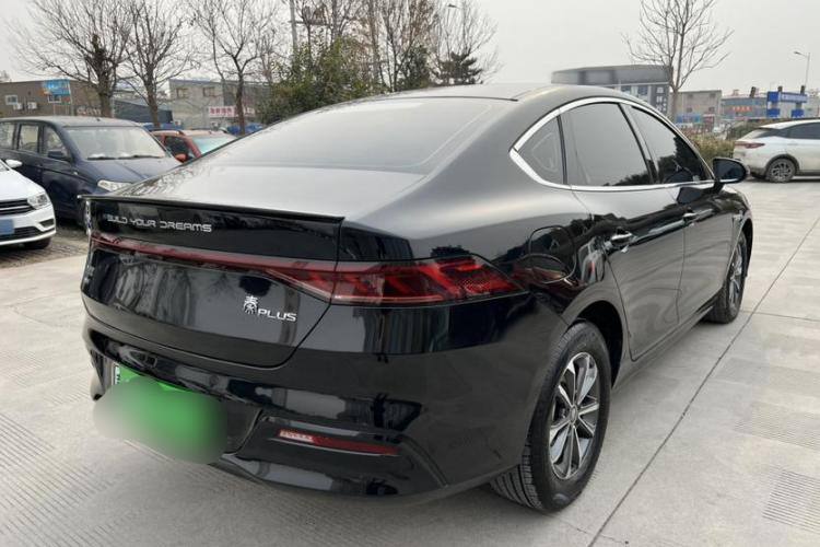 BYD Qin PLUS Champion Edition DM-i 55KM Leading Model 2023