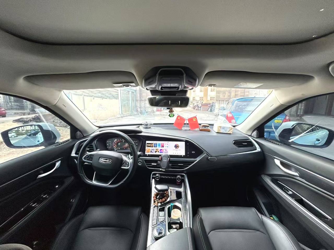 Geely Tugella 2021