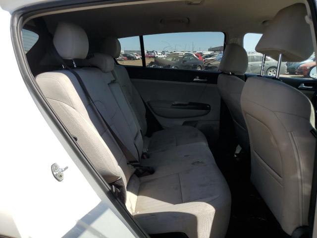KIA SPORTAGE LX 2021