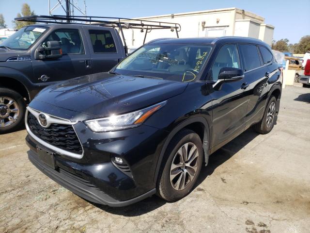 TOYOTA HIGHLANDER XLE 2020