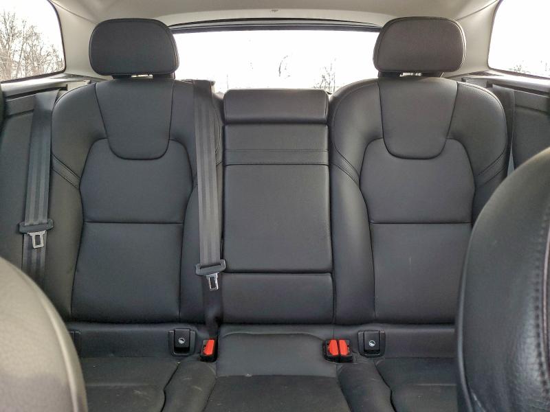 VOLVO XC60 T5 MOMENTUM 2021