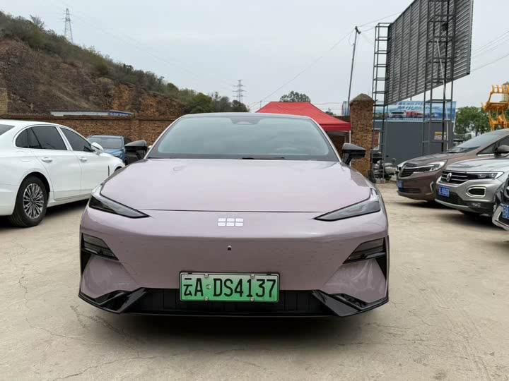 Geely Galaxy E8 2024