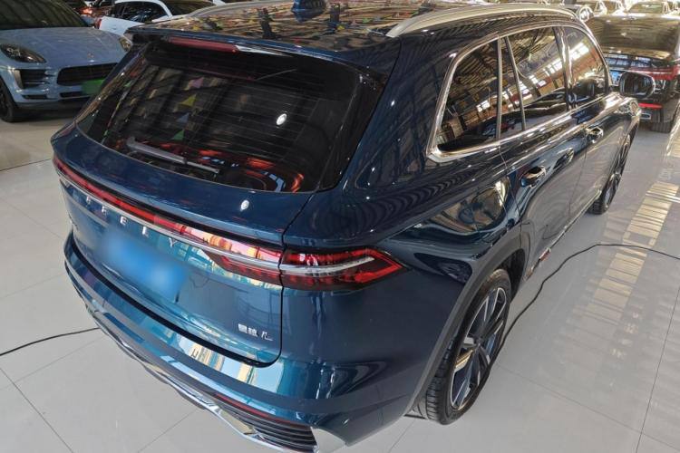 Geely Xingyue L 2021