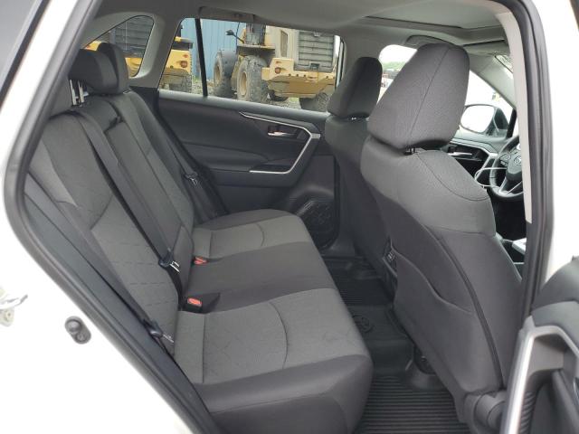 TOYOTA RAV4 XLE 2022