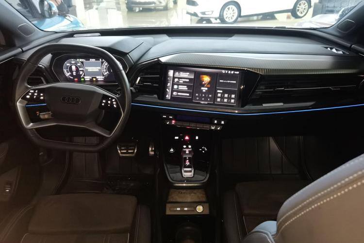 AUDI Q4 E-TRON 2023