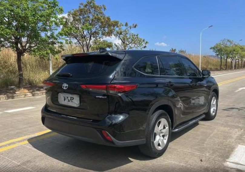 TOYOTA HIGHLANDER HYBRID Elite Edition 2022