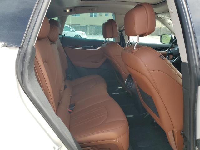 MASERATI LEVANTE BASE 2022