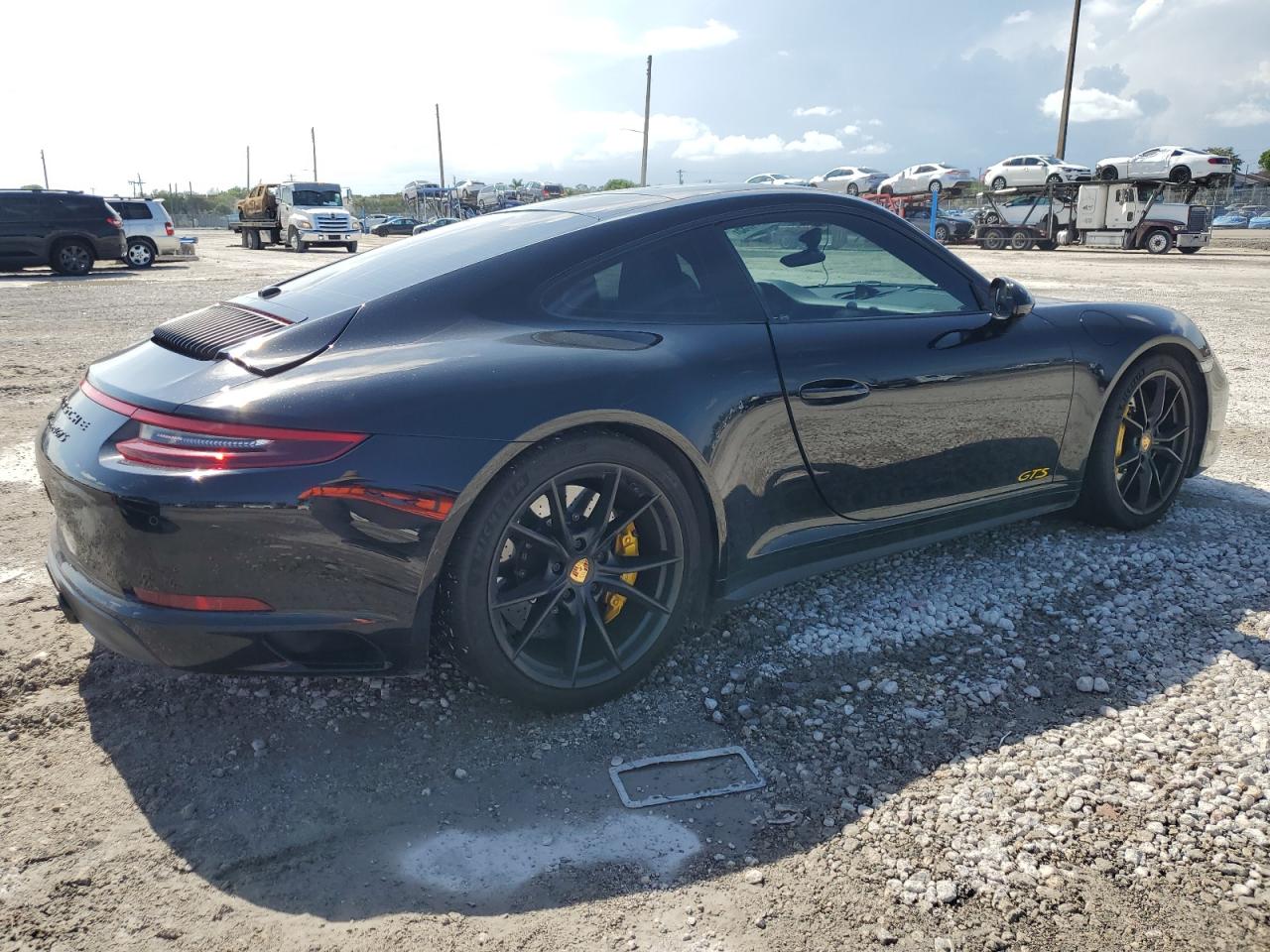 PORSCHE 911 CARRERA S 2017