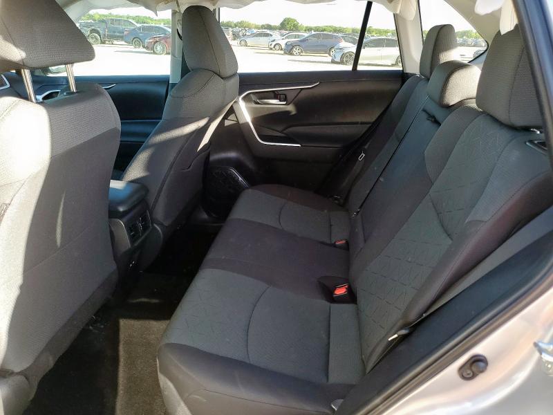TOYOTA RAV4 XLE 2023