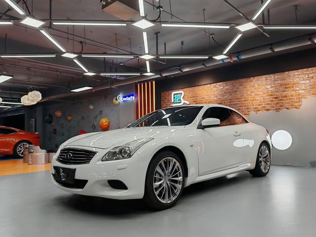 INFINITI G37 2010