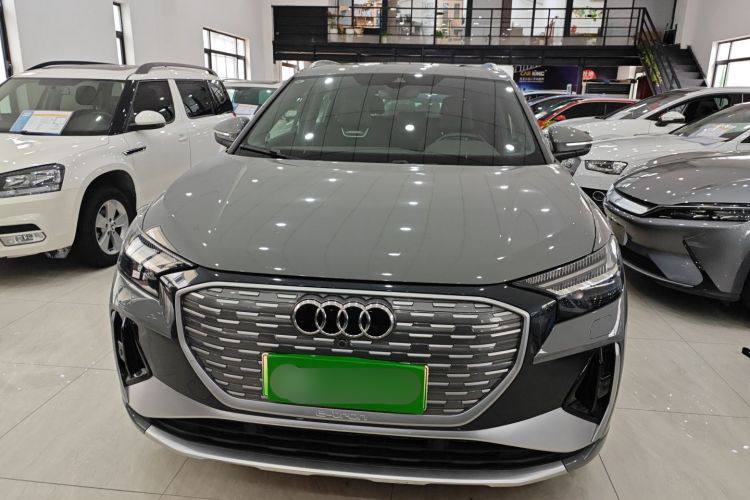 AUDI Q4 E-TRON Creative Edition 2022