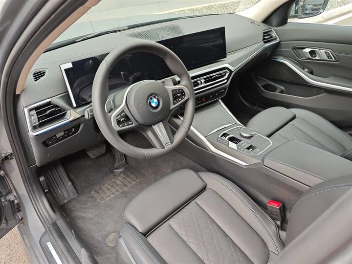 BMW 325i M-Pack 2025