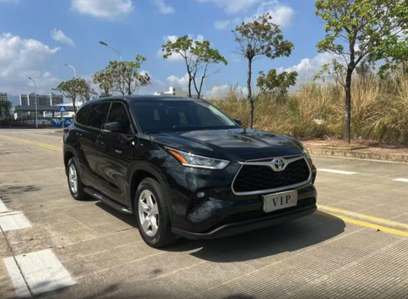 TOYOTA HIGHLANDER HYBRID Elite Edition 2022