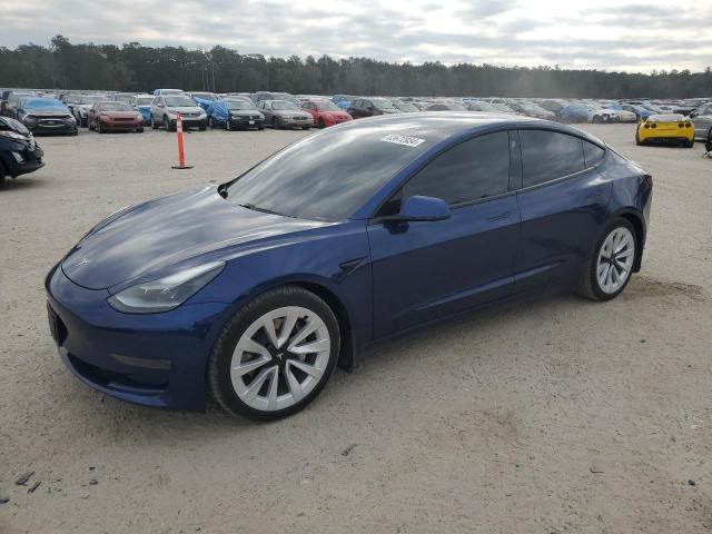 TESLA MODEL 3 2021