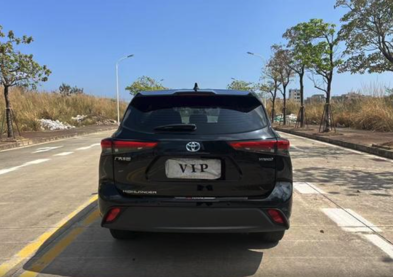 TOYOTA HIGHLANDER HYBRID Elite Edition 2022