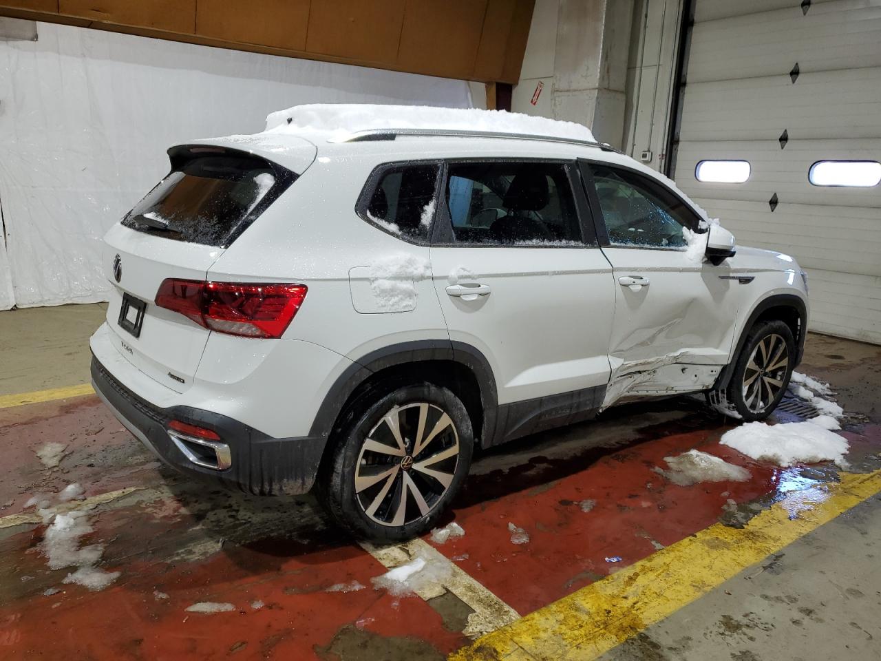 VOLKSWAGEN TAOS SE 2022