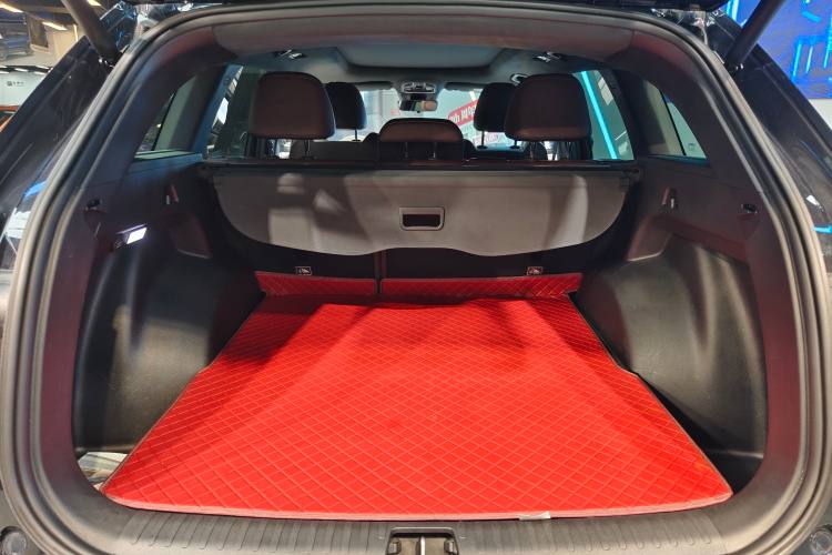 Geely Monjaro 2021