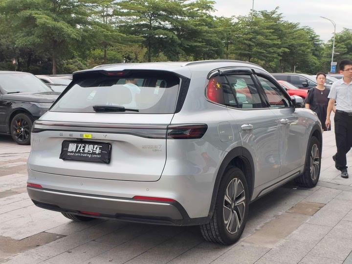 Geely Starship Galaxy 7 EM-i 2025