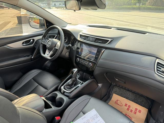 NISSAN Qashqai 2021