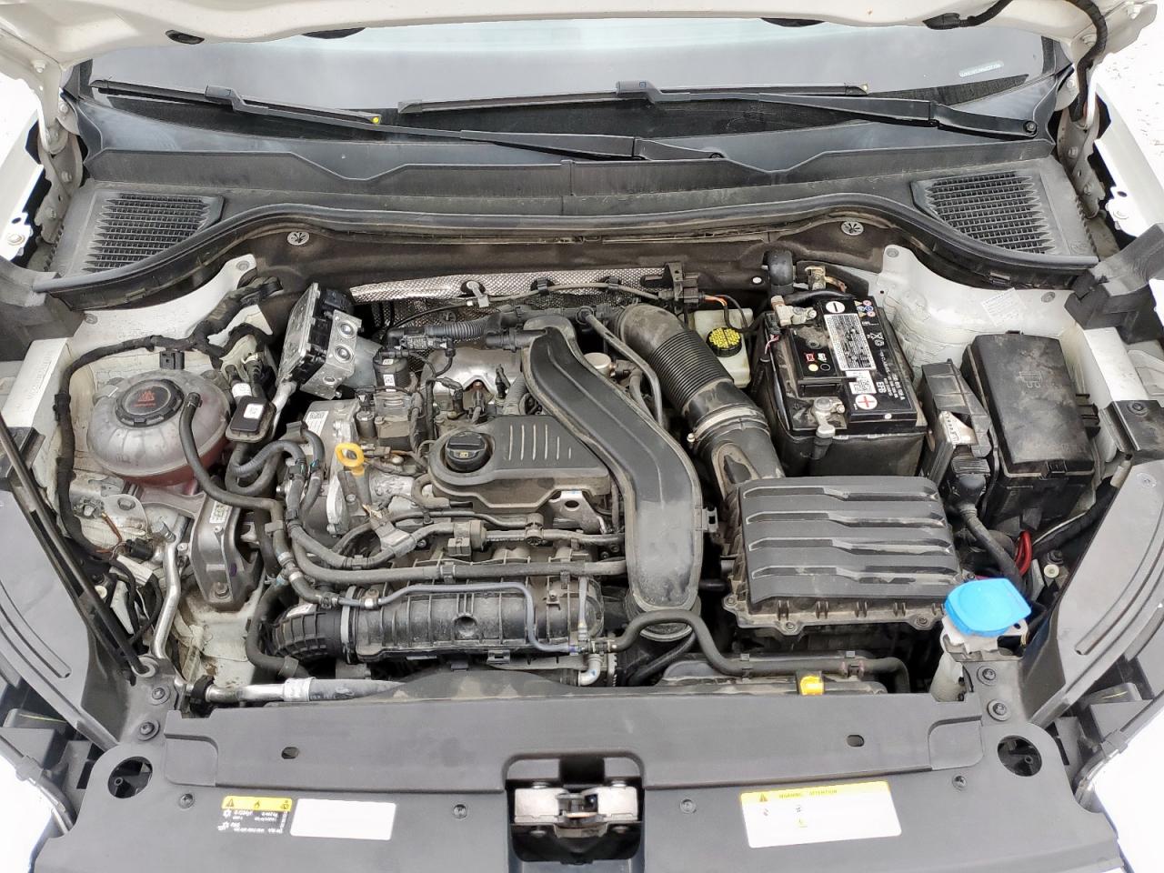 VOLKSWAGEN TAOS SE 2022