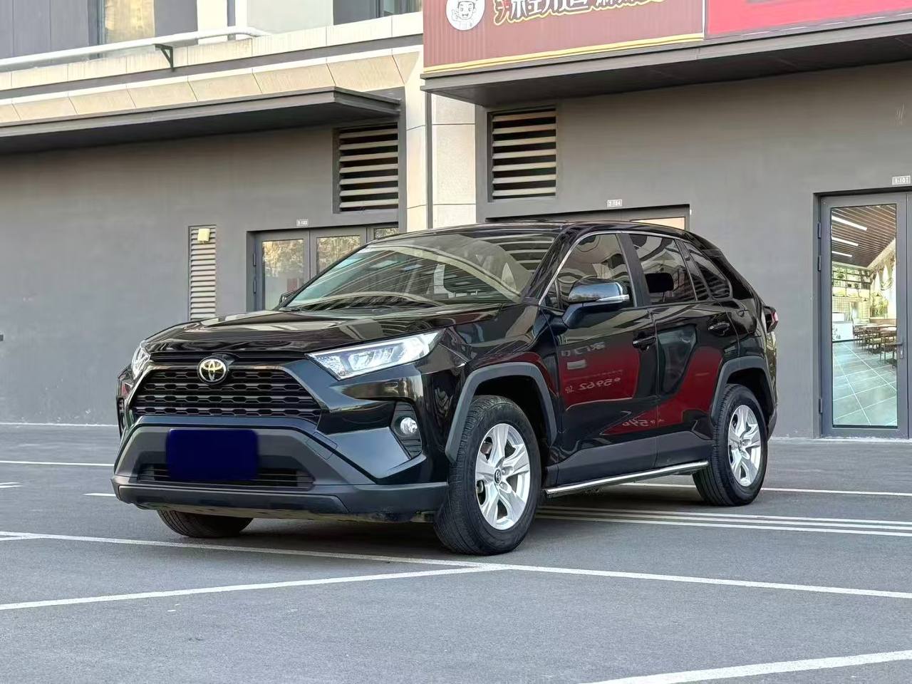 TOYOTA RAV4 2021