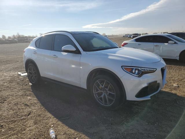 ALFA ROMEO STELVIO TI SPORT 2017