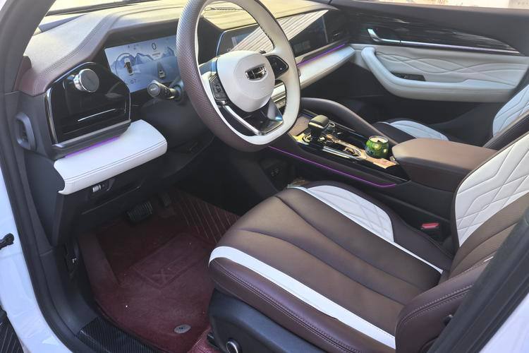 Geely Monjaro 2021