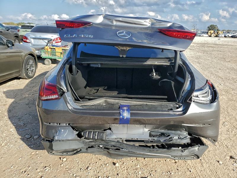 MERCEDES-BENZ CLA 250 2021
