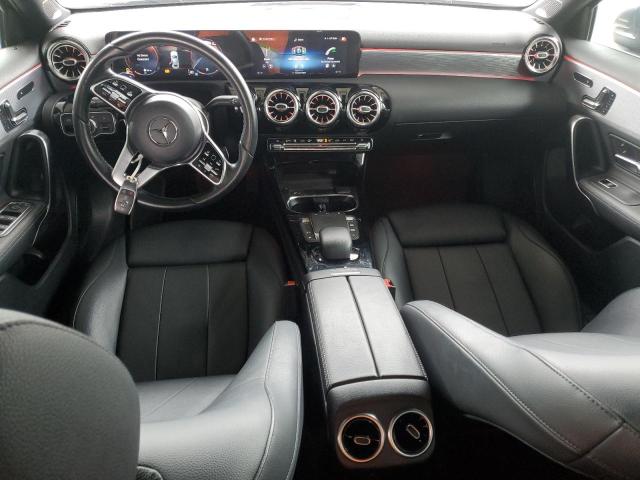 MERCEDES-BENZ A 220 2021