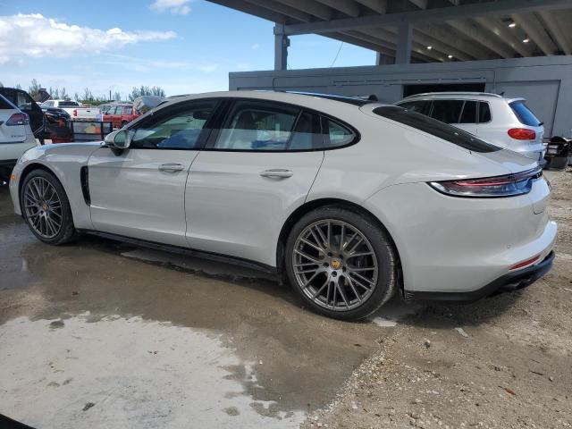 PORSCHE PANAMERA BASE 2023