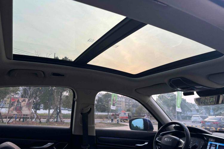 Geely Tugella 2020