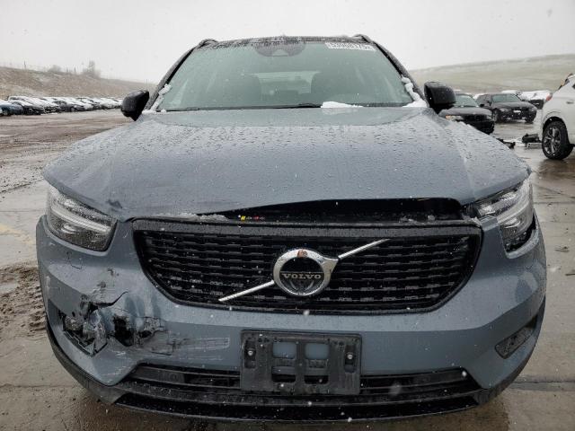 VOLVO XC40 T5 R-DESIGN 2022